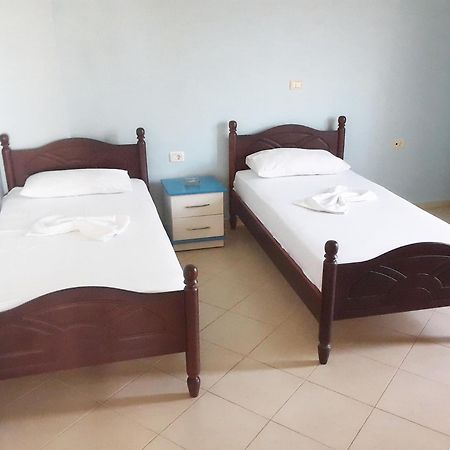 Apartamento Vila Jakupi Sarandë Habitación foto